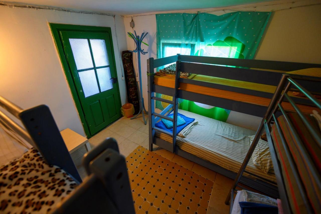 Danube Delta Hostel Homestay & Camping Сулина Екстериор снимка