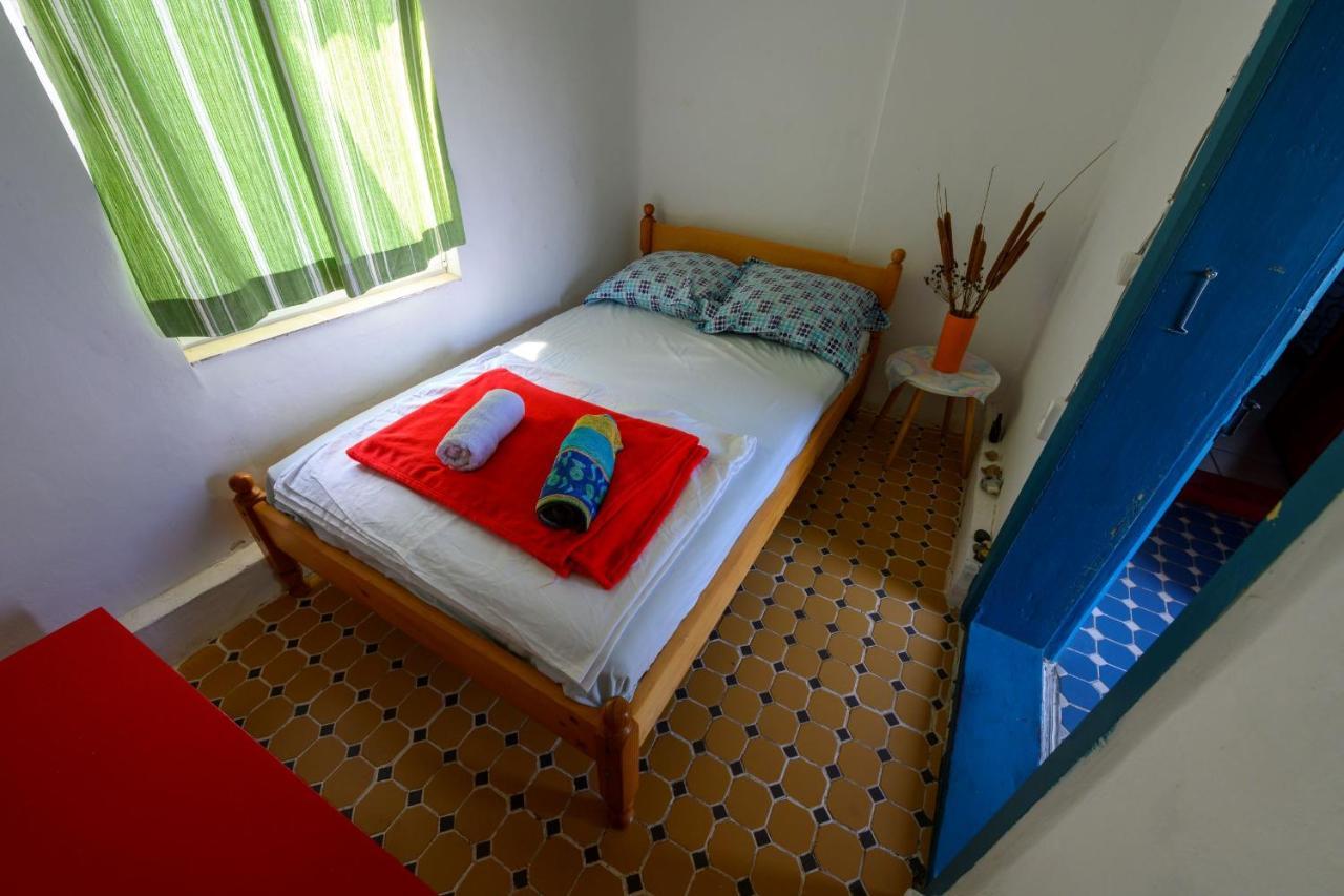 Danube Delta Hostel Homestay & Camping Сулина Екстериор снимка