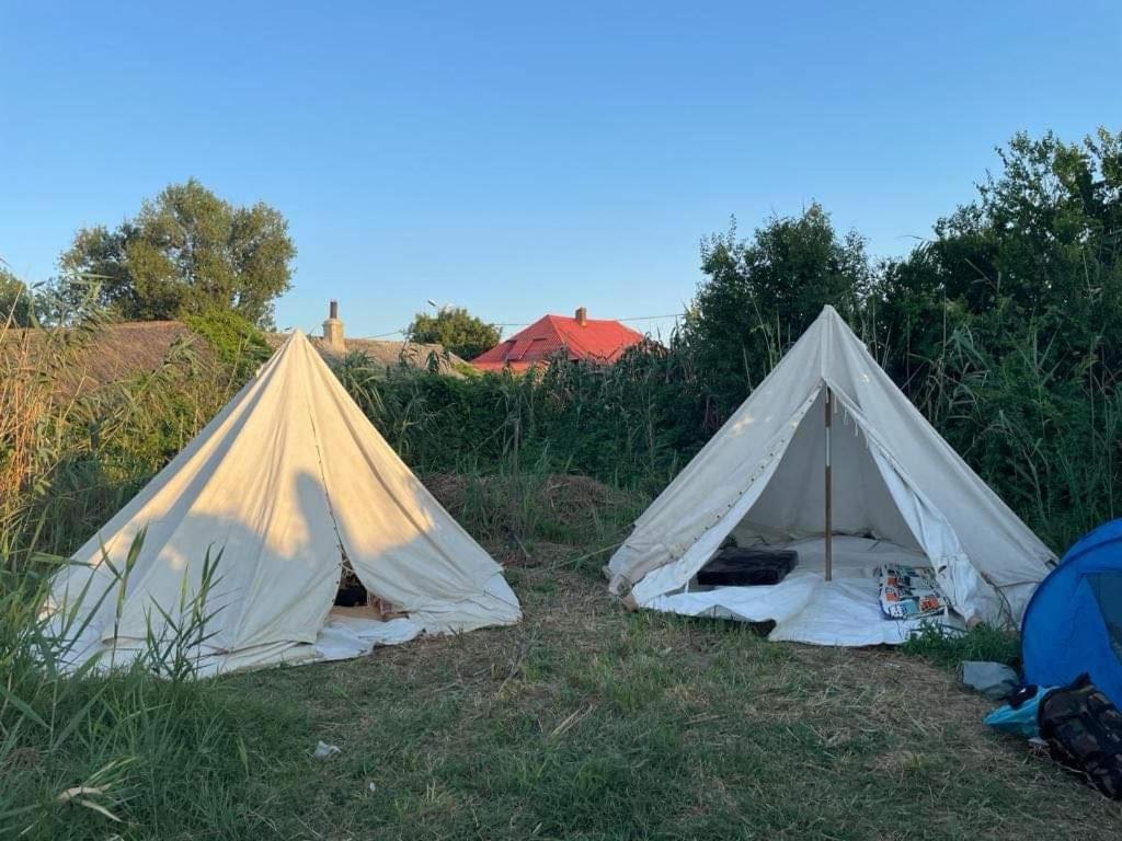 Danube Delta Hostel Homestay & Camping Сулина Екстериор снимка